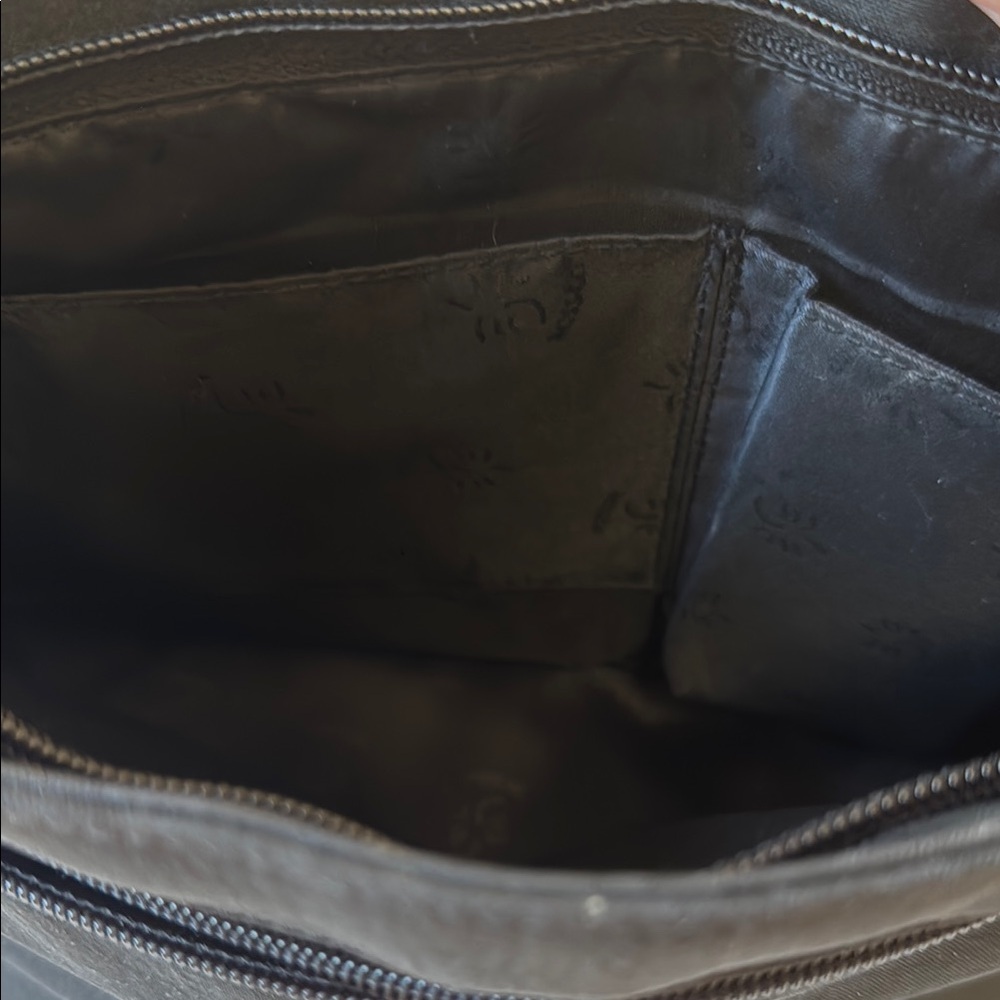 Bundle two Missco handbags for the price of one - Picture 16 of 16